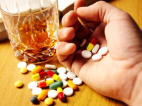 the effects of antibiotics and alcohol from the combination